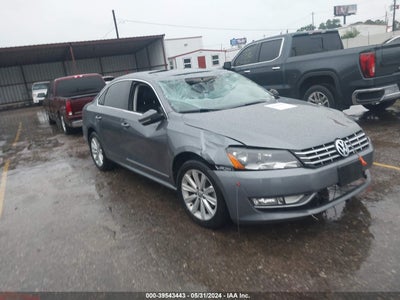 VOLKSWAGEN PASSAT 2013