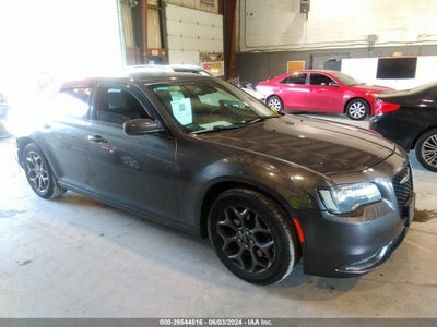 CHRYSLER 300 2016