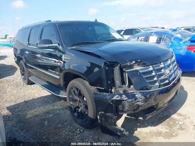 CADILLAC ESCALADE ESV 2013
