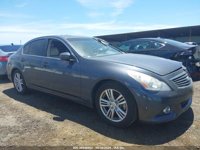 INFINITI G37 2013