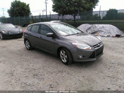 FORD FOCUS SE 2012