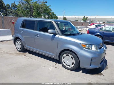 SCION XB 2011