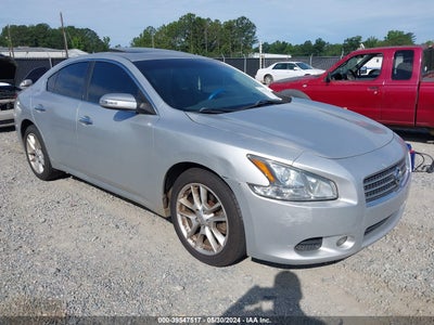NISSAN MAXIMA 2009
