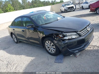 VOLKSWAGEN PASSAT 2015