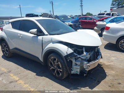 TOYOTA C-HR 2021