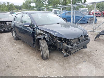 VOLKSWAGEN GOLF 2016