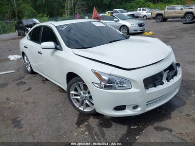 NISSAN MAXIMA 2014