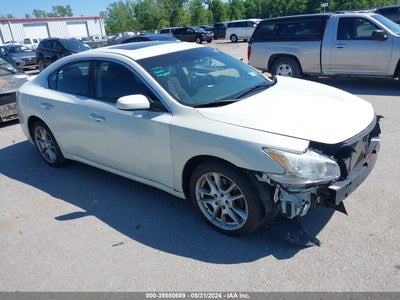 NISSAN MAXIMA 2014