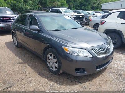 TOYOTA CAMRY 2011