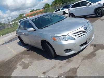 TOYOTA CAMRY 2010