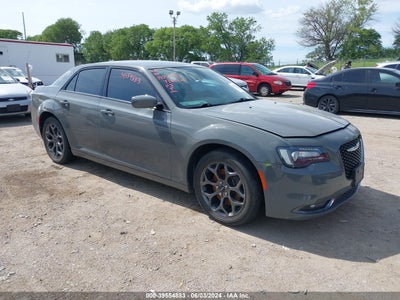 CHRYSLER 300 2018