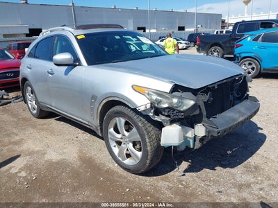 INFINITI FX35 2010