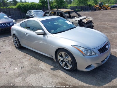 INFINITI G37 2009