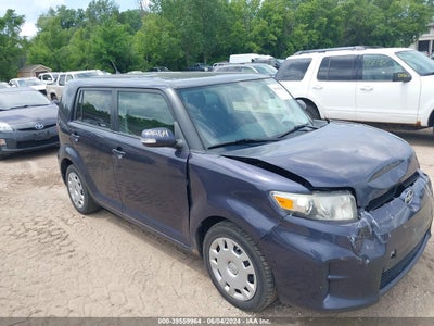 SCION SCION XB 2012
