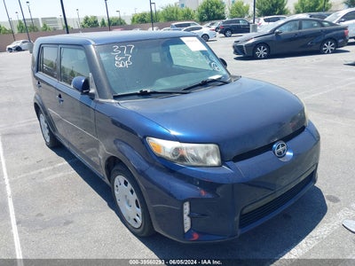 SCION XB 2013