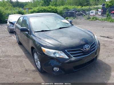 TOYOTA CAMRY 2011