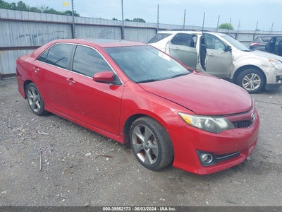 TOYOTA CAMRY 2012