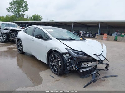 TOYOTA PRIUS PRIME 2024