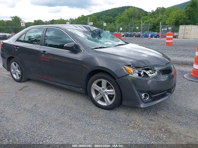 TOYOTA CAMRY 2014
