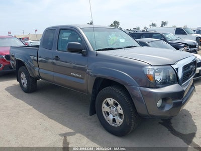 TOYOTA TACOMA 2011