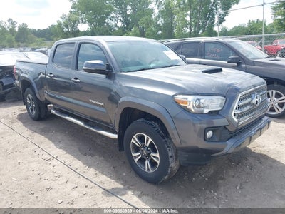 TOYOTA TACOMA 2016