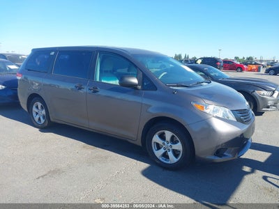 TOYOTA SIENNA 2012