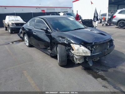 NISSAN MAXIMA 2013
