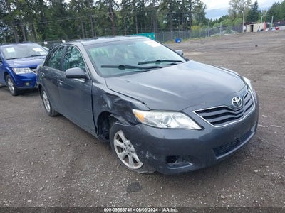 TOYOTA CAMRY 2010