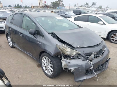 TOYOTA PRIUS V 2012