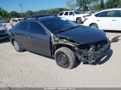 TOYOTA CAMRY 2012