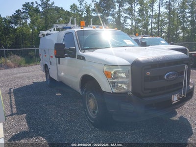 FORD F-350 CHASSIS 2015