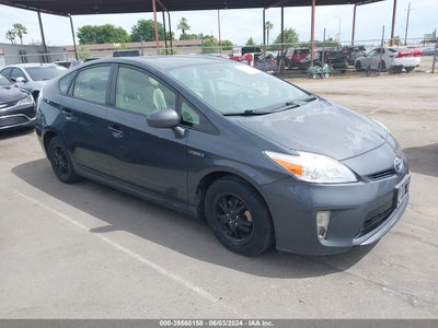 TOYOTA PRIUS 2012