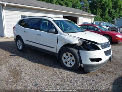 CHEVROLET TRAVERSE 2012