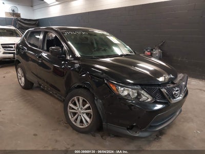 NISSAN ROGUE SPORT 2017