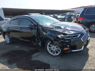 FORD FUSION ENERGI 2019