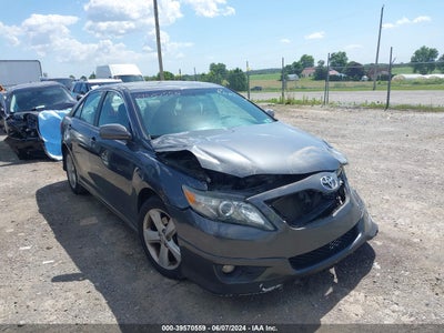 TOYOTA CAMRY 2010