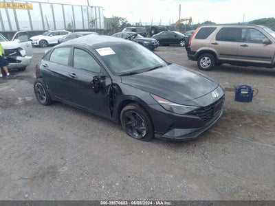 HYUNDAI ELANTRA 2022