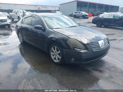 NISSAN MAXIMA 2004