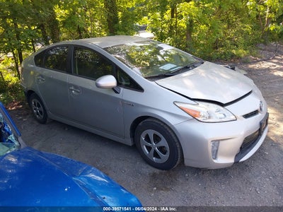 TOYOTA PRIUS 2015