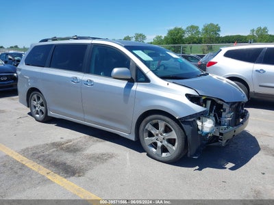 TOYOTA SIENNA 2013