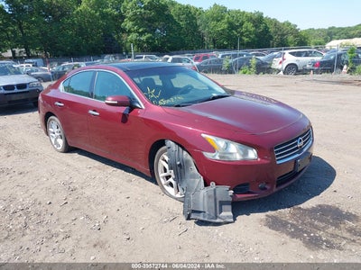 NISSAN MAXIMA 2011