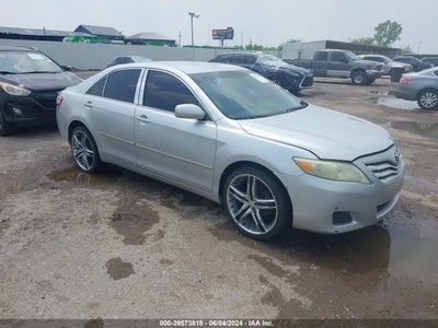 TOYOTA CAMRY 2010