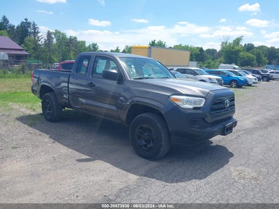 TOYOTA TACOMA 2017