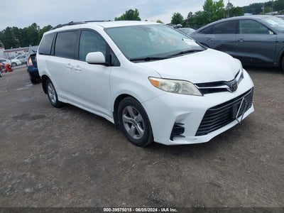 TOYOTA SIENNA 2018