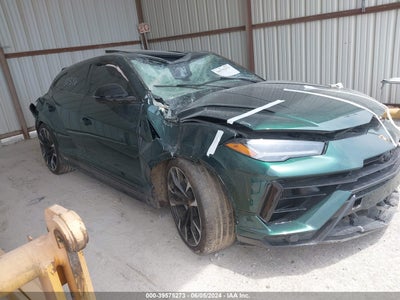 LAMBORGHINI URUS 2024
