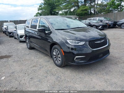 CHRYSLER PACIFICA HYBRID 2024