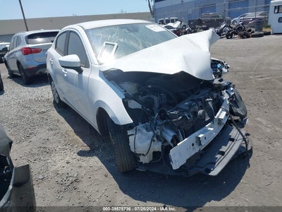 TOYOTA YARIS 2019