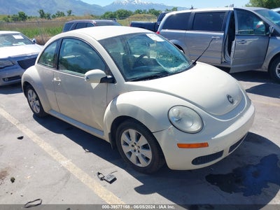 VOLKSWAGEN NEW BEETLE 2009
