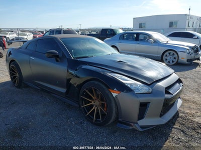 NISSAN GT-R 2014
