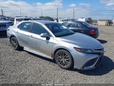 TOYOTA CAMRY 2022